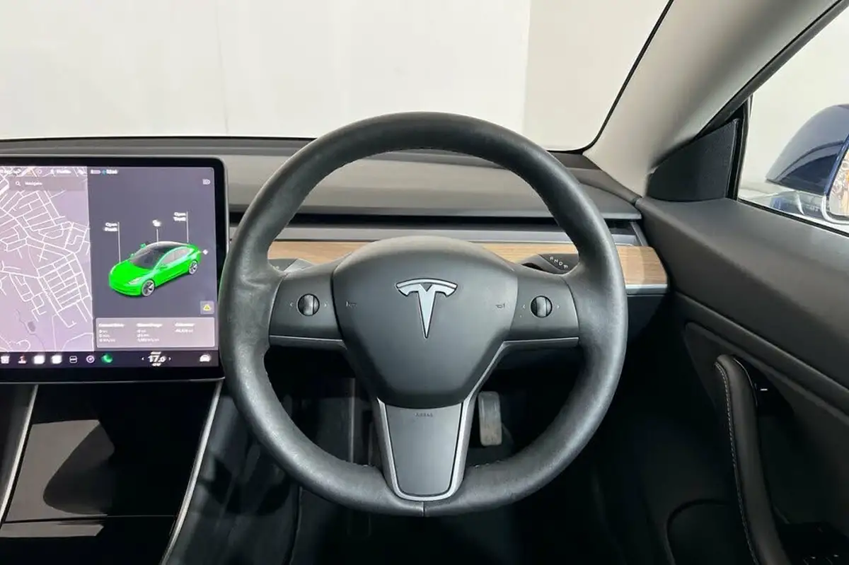 2020-tesla-model-3-e-long-range-big-20
