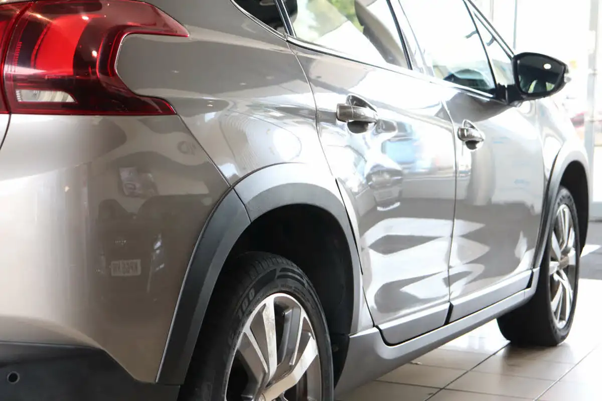 2016-peugeot-2008-suv-12-puretech-allure-130bhp-ss-big-70