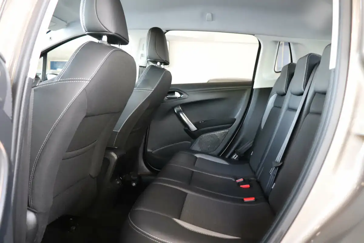 2016-peugeot-2008-suv-12-puretech-allure-130bhp-ss-big-26