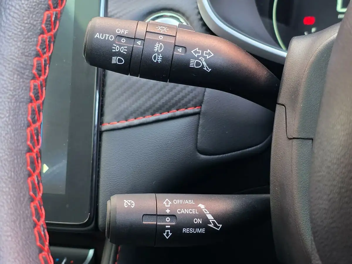 2023-mg-zs-suv-10t-gdi-exclusive-big-18