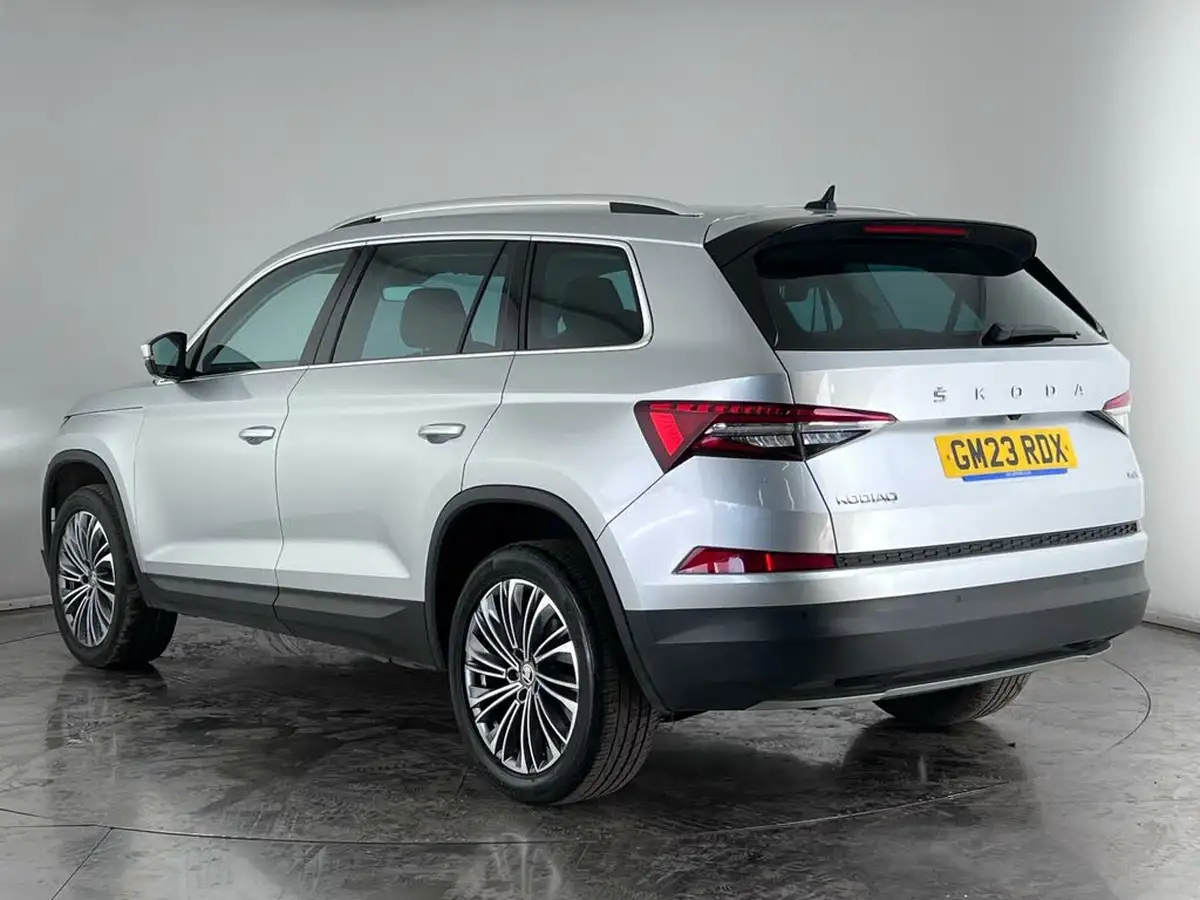 2023-skoda-kodiaq-20tdi-se-l-executive-200ps-4x4-big-2