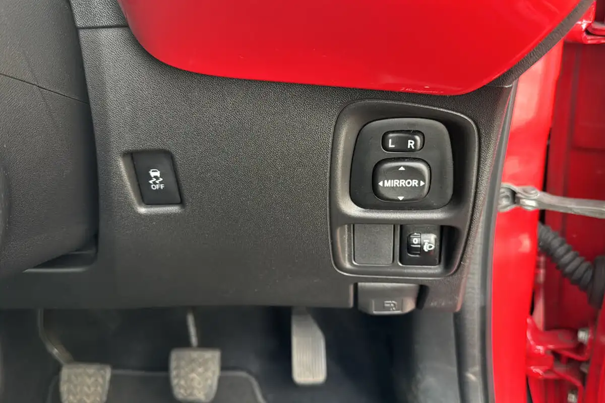 2018-toyota-aygo-10-vvt-i-x-style-71bhp-big-26