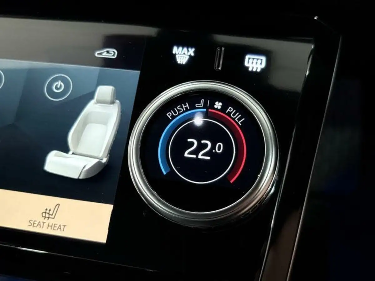 2023-jaguar-i-pace-ev400-r-dynamic-hse-black-big-38