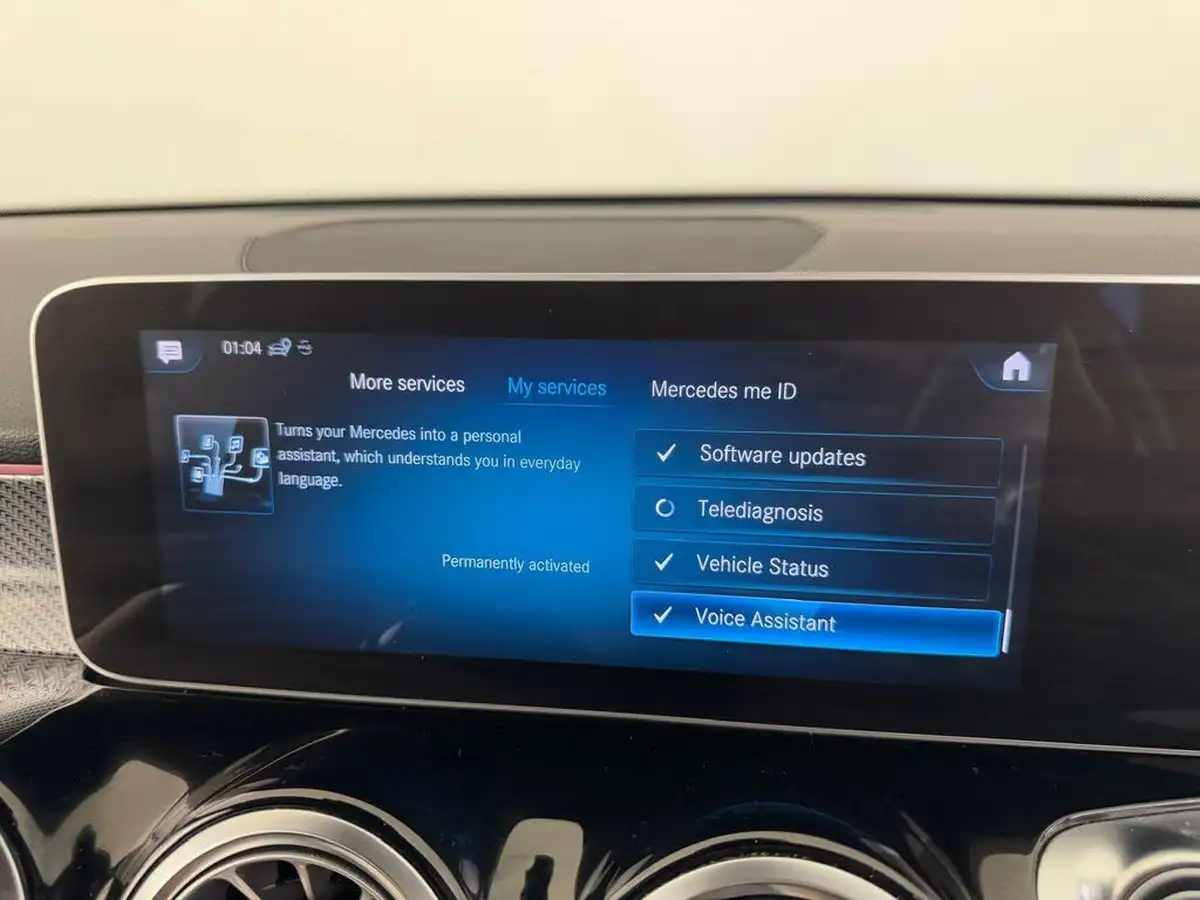 2020-mercedes-benz-glb-class-20d-glb220d-amg-line-premium-7-big-57