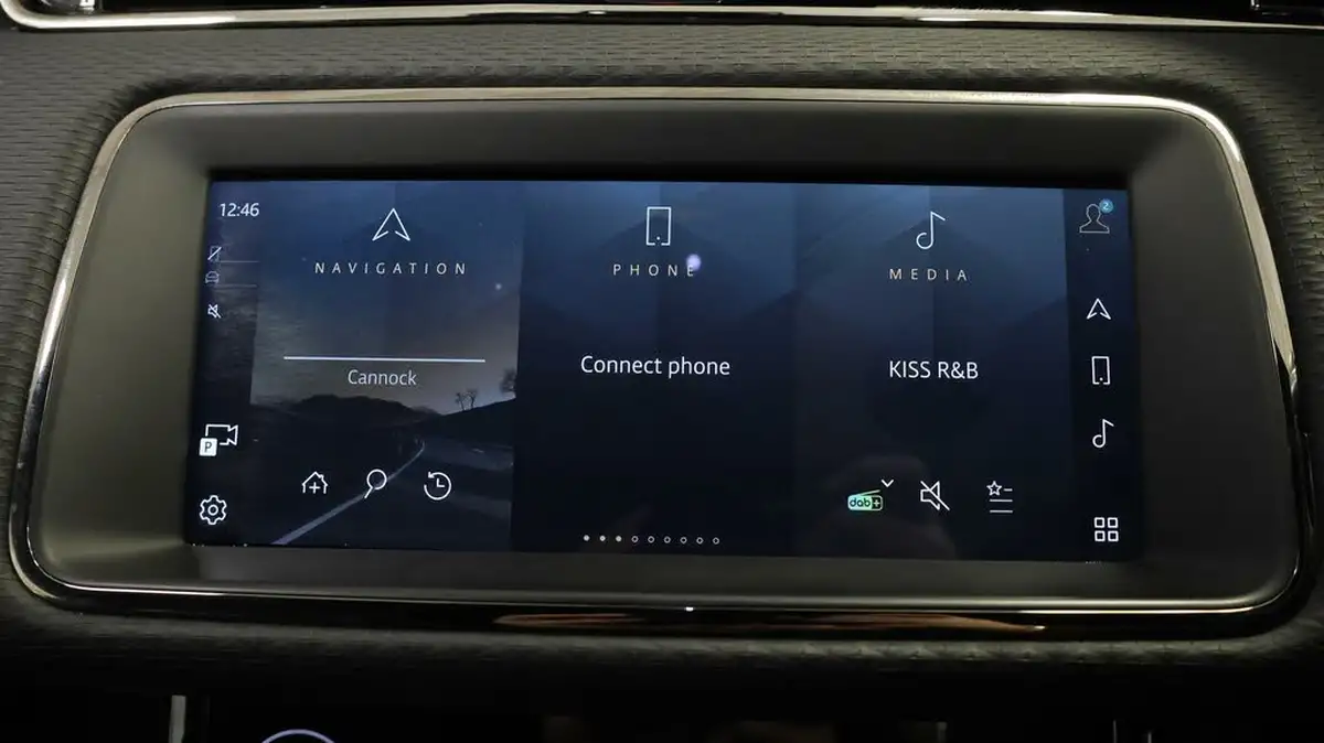 2020-land-rover-range-rover-evoque-20-d200-r-dynamic-s-big-3