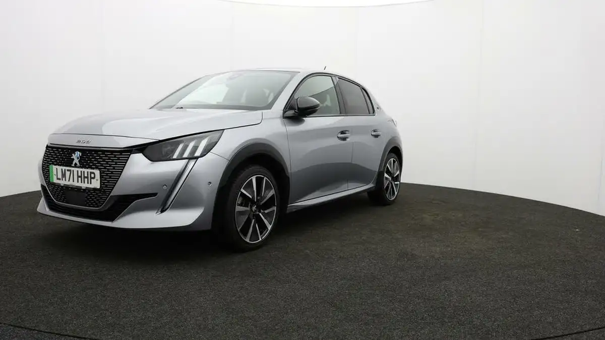 2021-peugeot-208-e-gt-premium-big-51