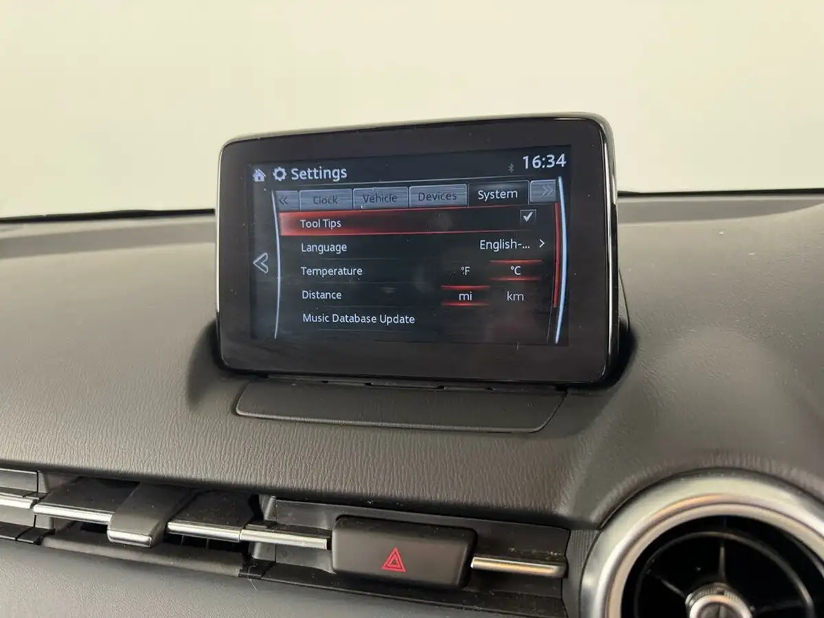 2021-mazda-mazda2-15-skyactiv-g-gt-sport-nav-light-stone-big-45