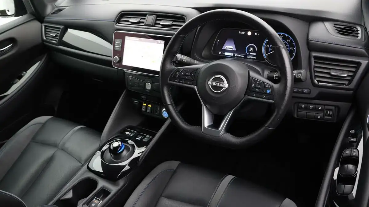 2022-nissan-leaf-e-tekna-39kwh-big-8