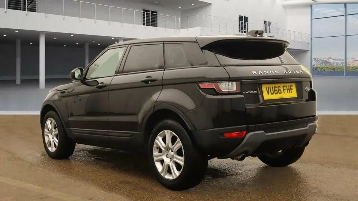2016-land-rover-range-rover-evoque-20td4-se-ss-auto-big-2