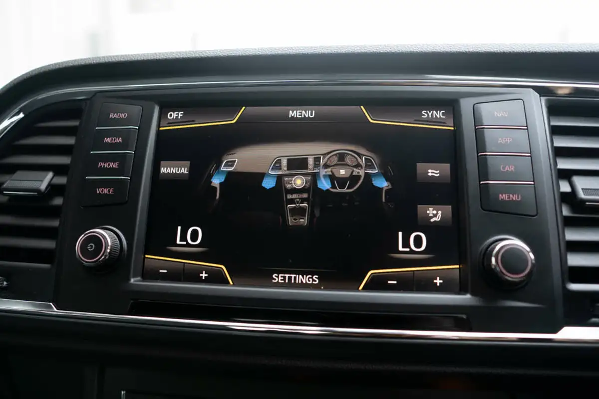 2018-seat-ateca-14-ecotsi-se-technology-big-48