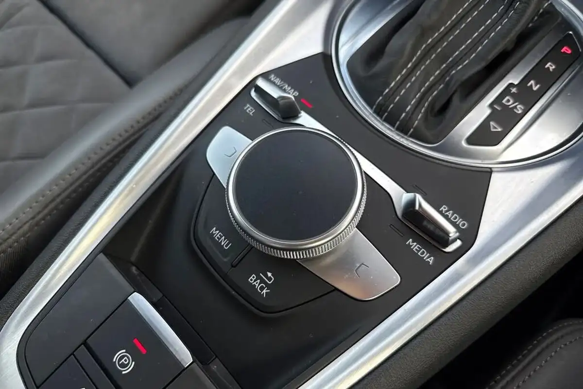 2016-audi-tt-coupe-20-tfsi-quattro-s-line-big-44