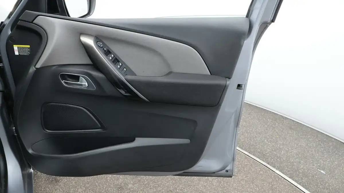 2022-citroen-grand-c4-spacetourer-15bluehdi-shine-eat8-big-15