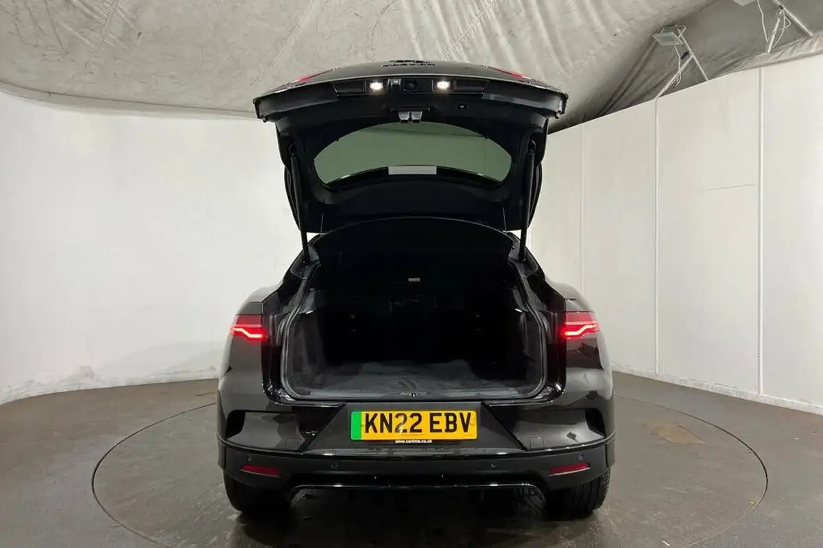 2022-jaguar-i-pace-ev400-hse-black-big-39