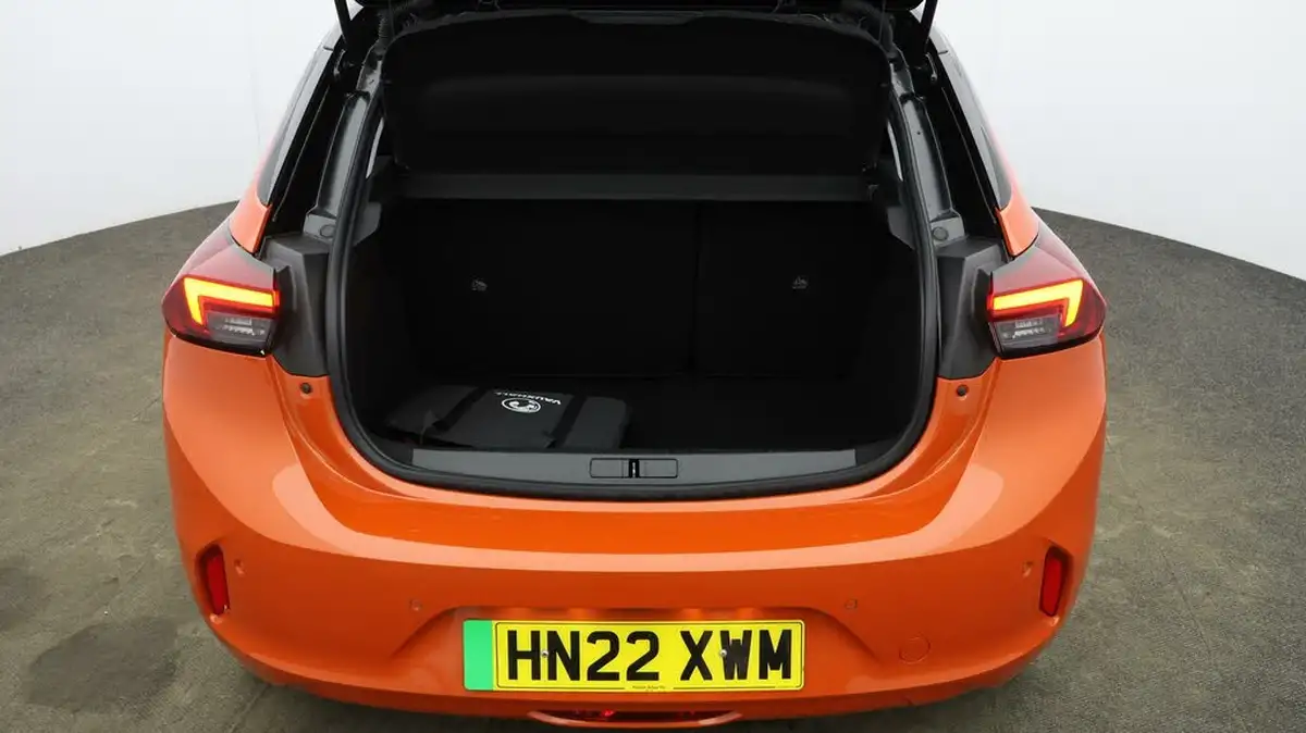 2022-vauxhall-corsa-e-elite-premium-big-16