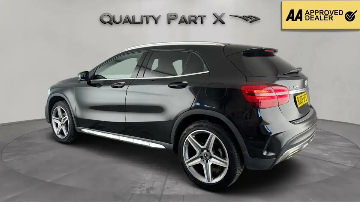 2019-mercedes-benz-gla-class-16-gla-180-amg-line-edition-big-4