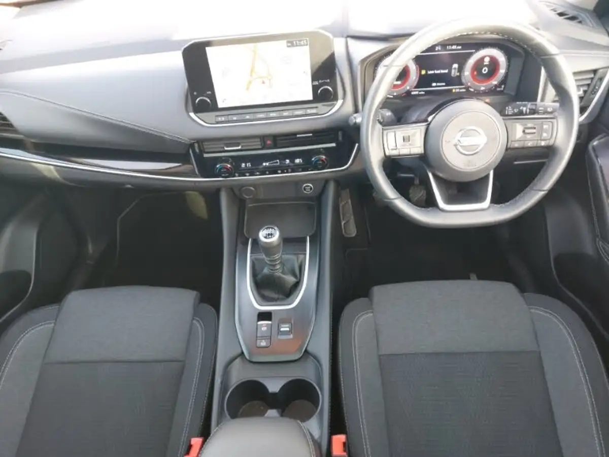2021-nissan-qashqai-13-dig-t-n-connecta-140ps-big-2