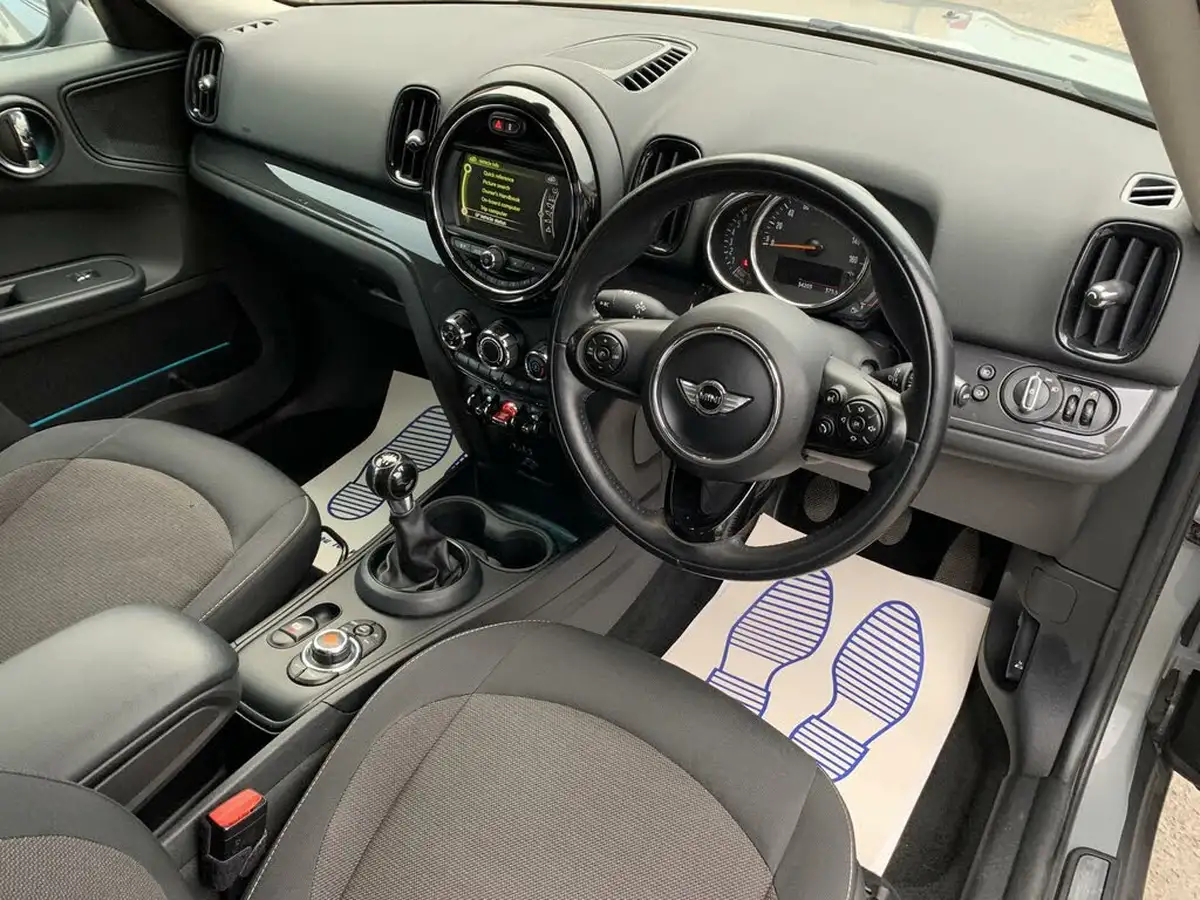 2017-mini-countryman-15-cooper-ss-big-10