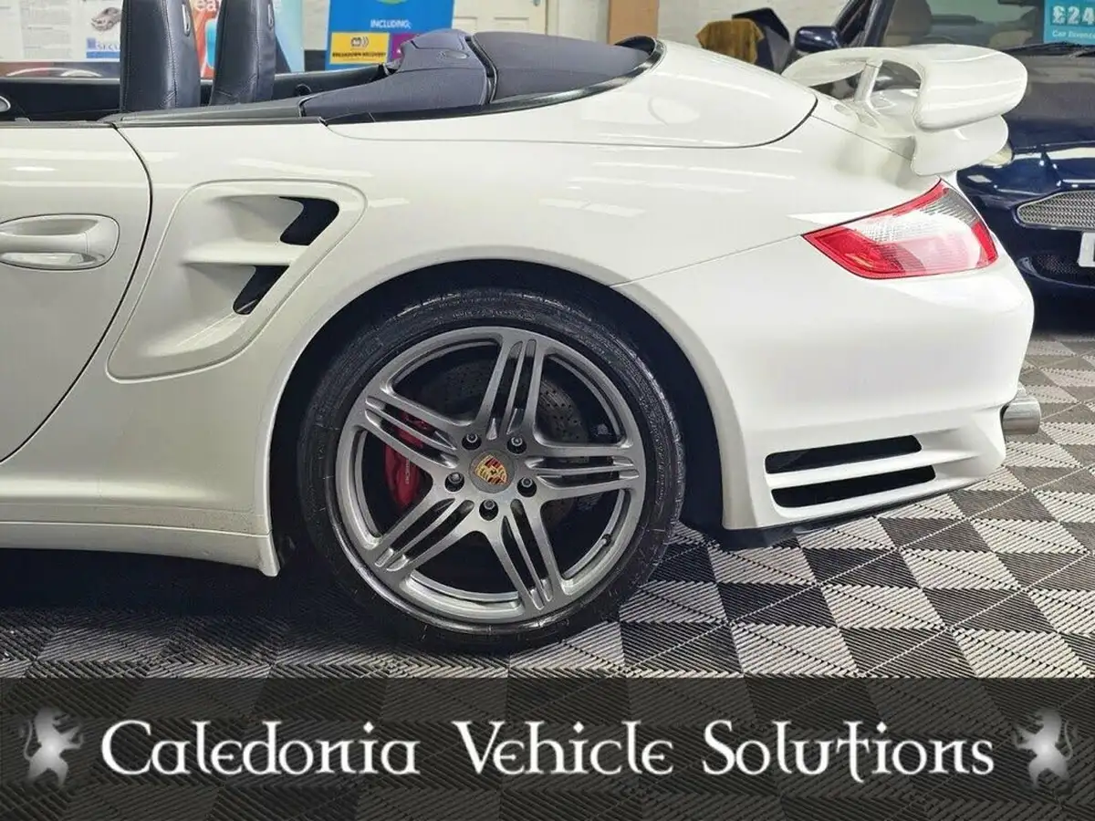 2009-porsche-911-36-turbo-480bhp-cabriolet-auto-big-20