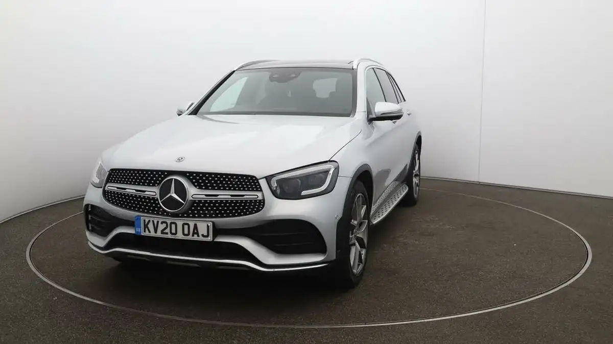 2020-mercedes-benz-glc-class-20d-glc300d-amg-line-premium-plus-station-wagon-5d-big-32