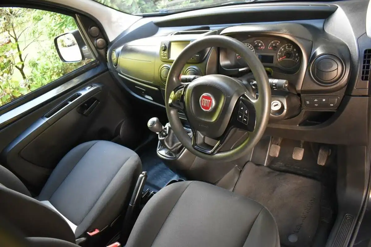 2019-fiat-fiorino-14-cargo-tecnico-8v-75-eu6dt-big-5