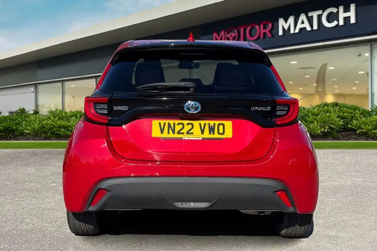 2022-toyota-yaris-15-vvt-i-design-big-3