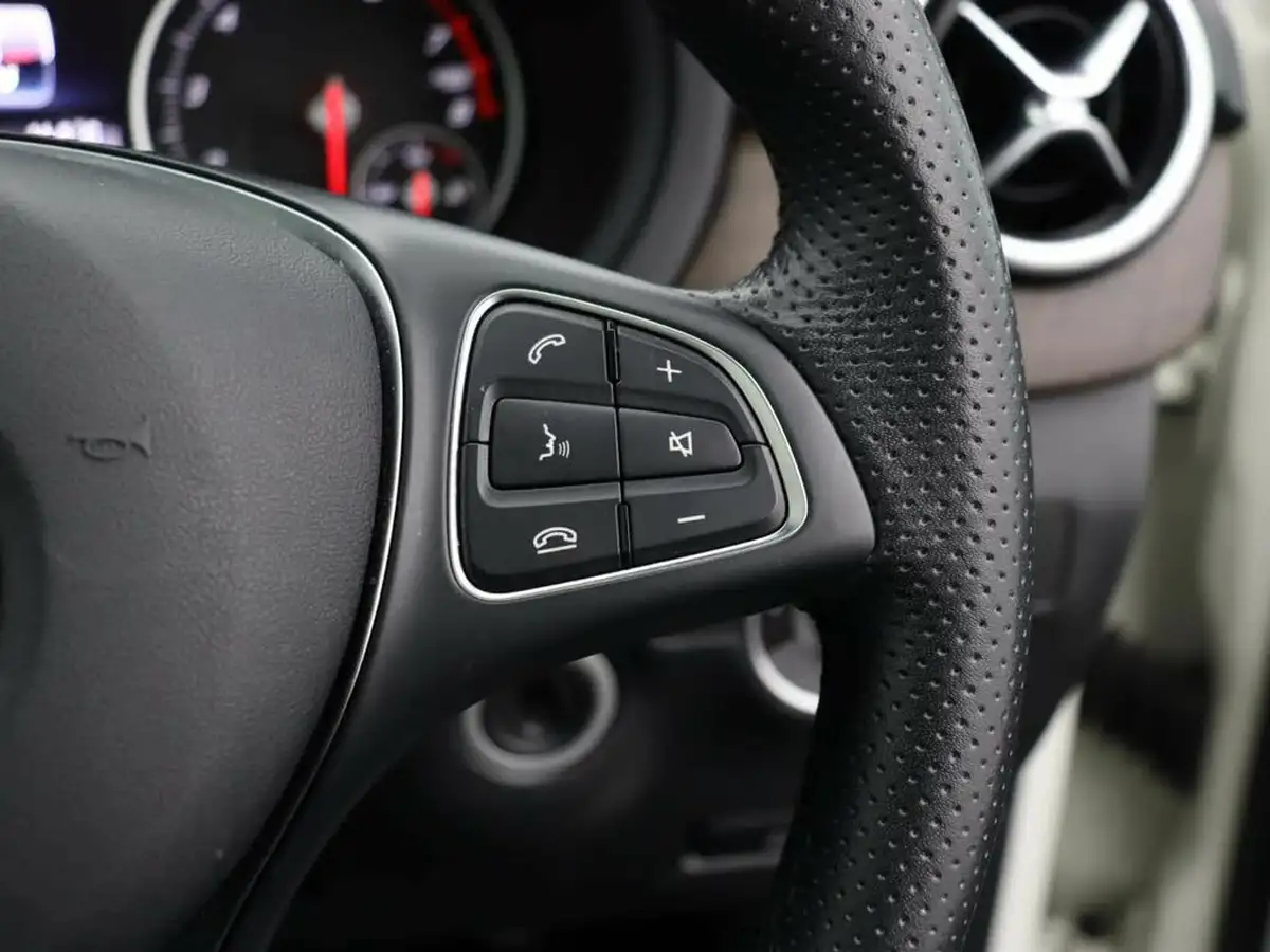 2019-mercedes-benz-b-class-16-b200-exclusive-edition-plusss-big-24
