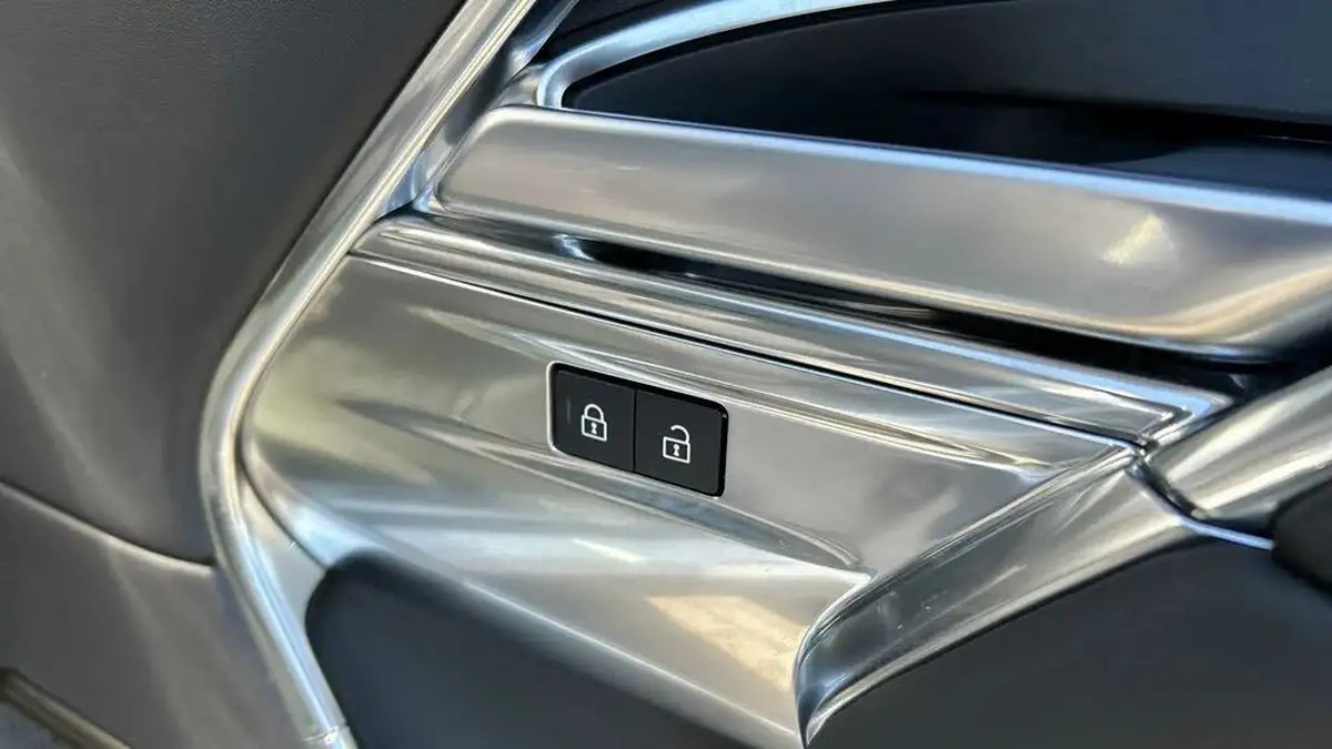 2024-land-rover-range-rover-30-p460e-autobiography-lwb-big-25