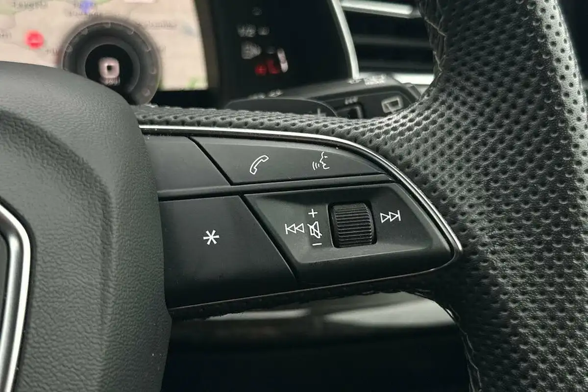 2022-audi-q7-30-55-tfsi-black-edition-big-40