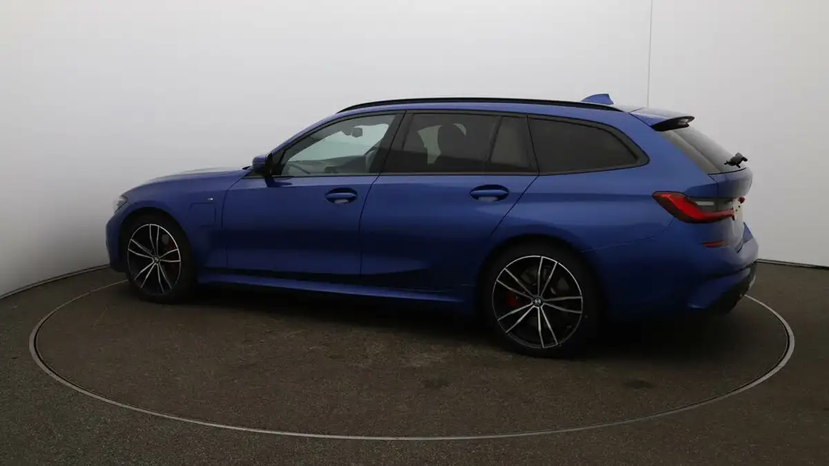 2021-bmw-3-series-20-330e-m-sport-touring-5d-big-38