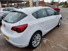 2014-vauxhall-astra-16-sri-115ps-hatchback-small-8