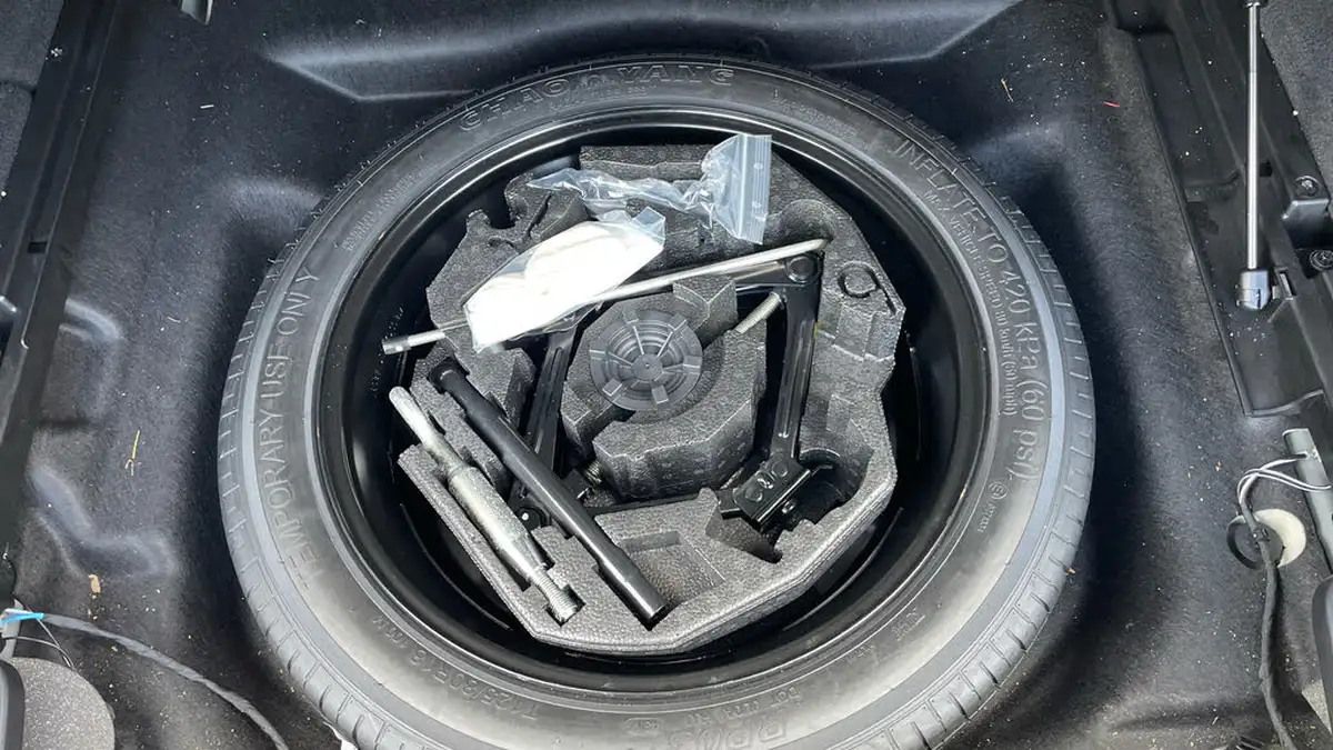 2018-volvo-v90-20-t4-momentum-big-35