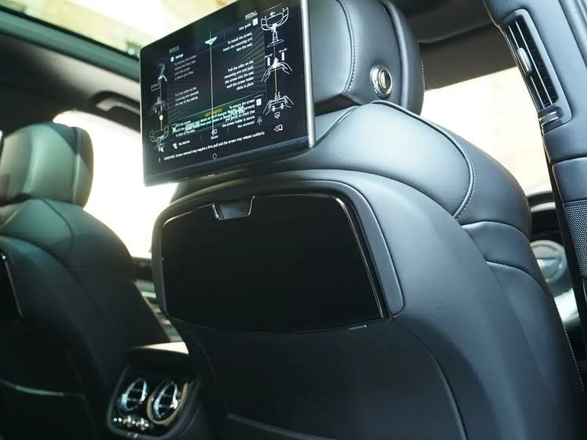 2025-bentley-bentayga-40-v8-s-big-11