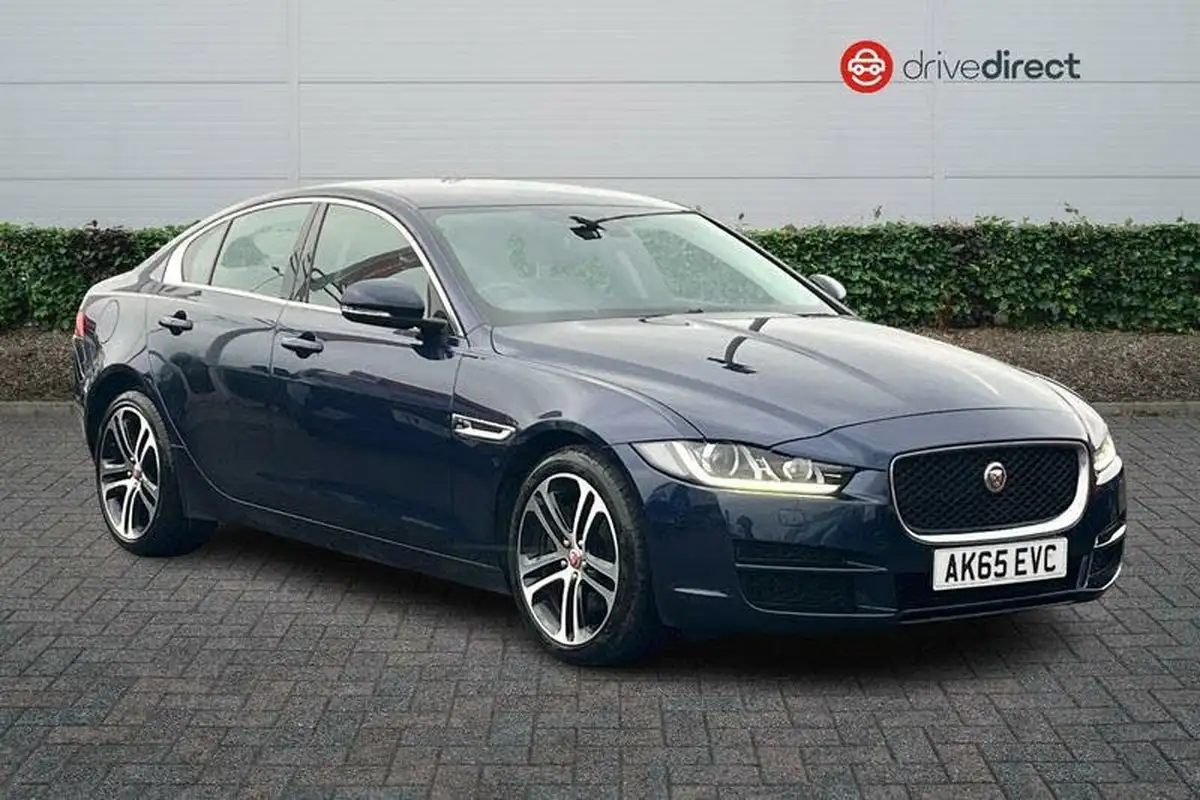 2015-jaguar-xe-20td-portfolio-180ps-auto-big-0