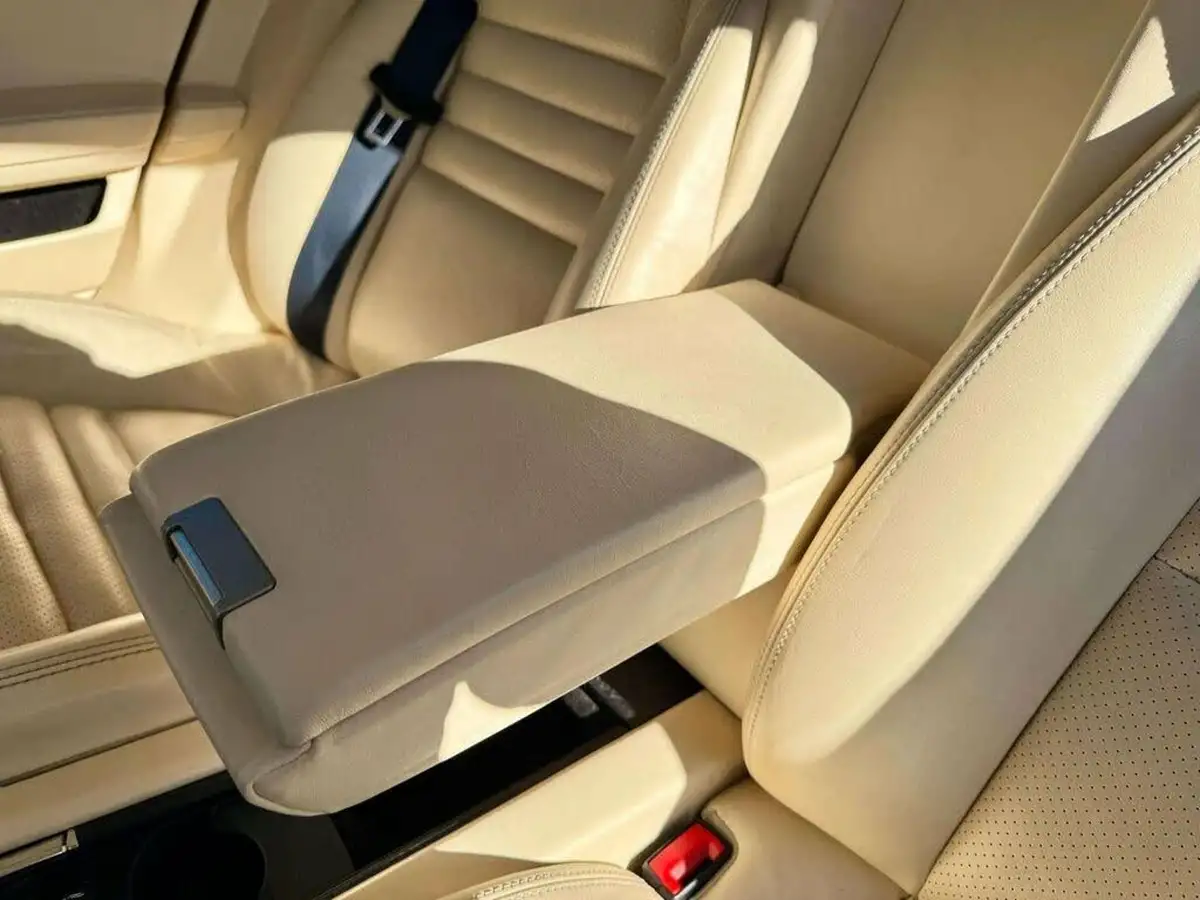 2010-porsche-panamera-48-4s-big-43