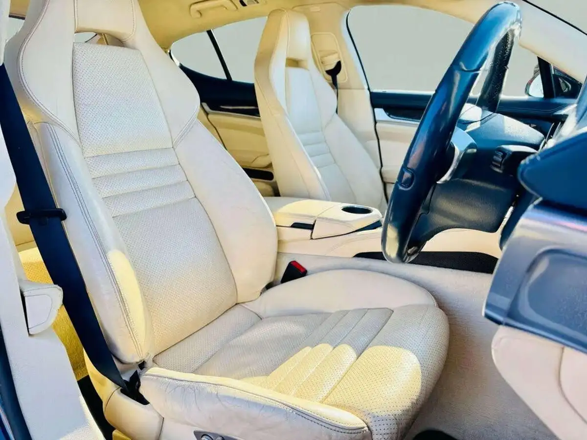 2010-porsche-panamera-48-4s-big-19