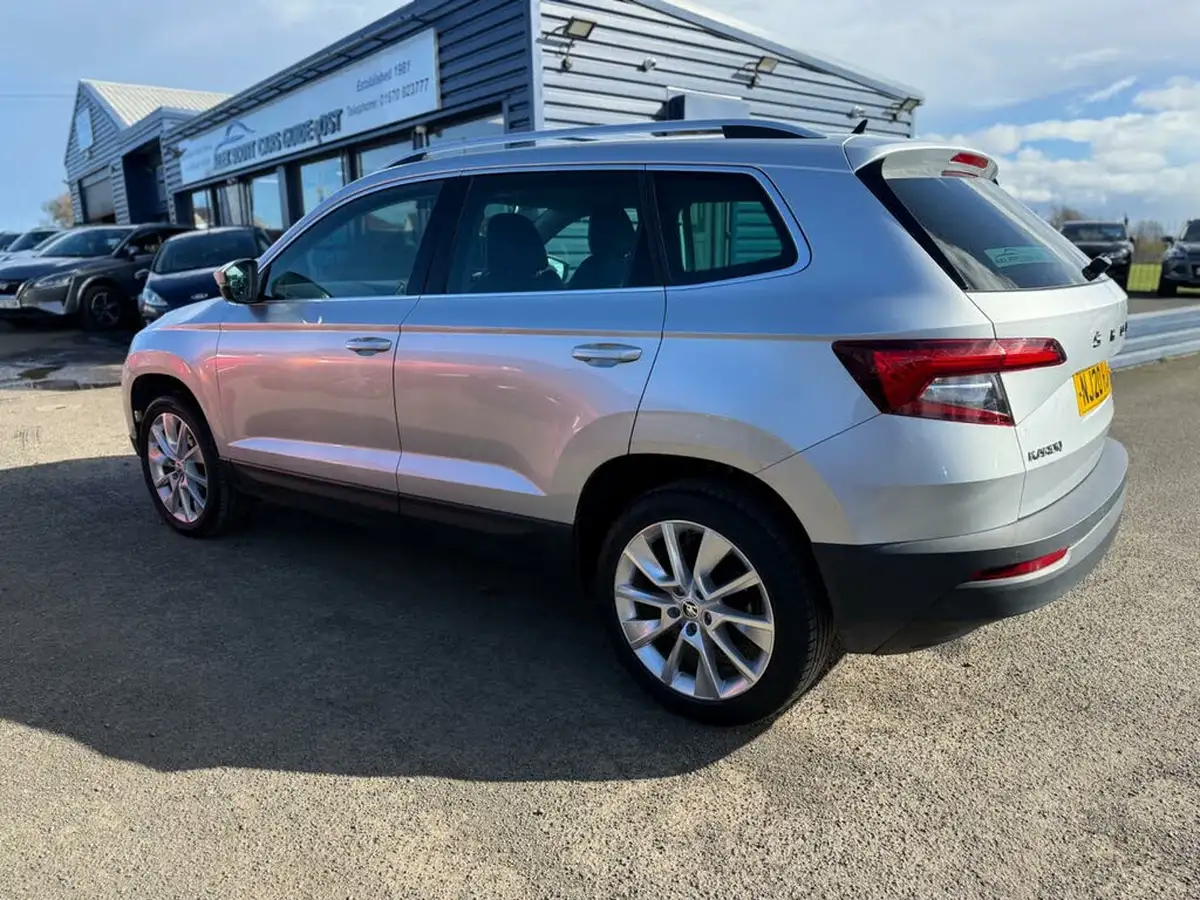 2020-skoda-karoq-10-tsi-se-l-115ps-big-22