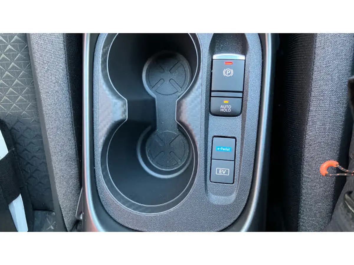 2024-nissan-juke-16-hybrid-n-connecta-big-28