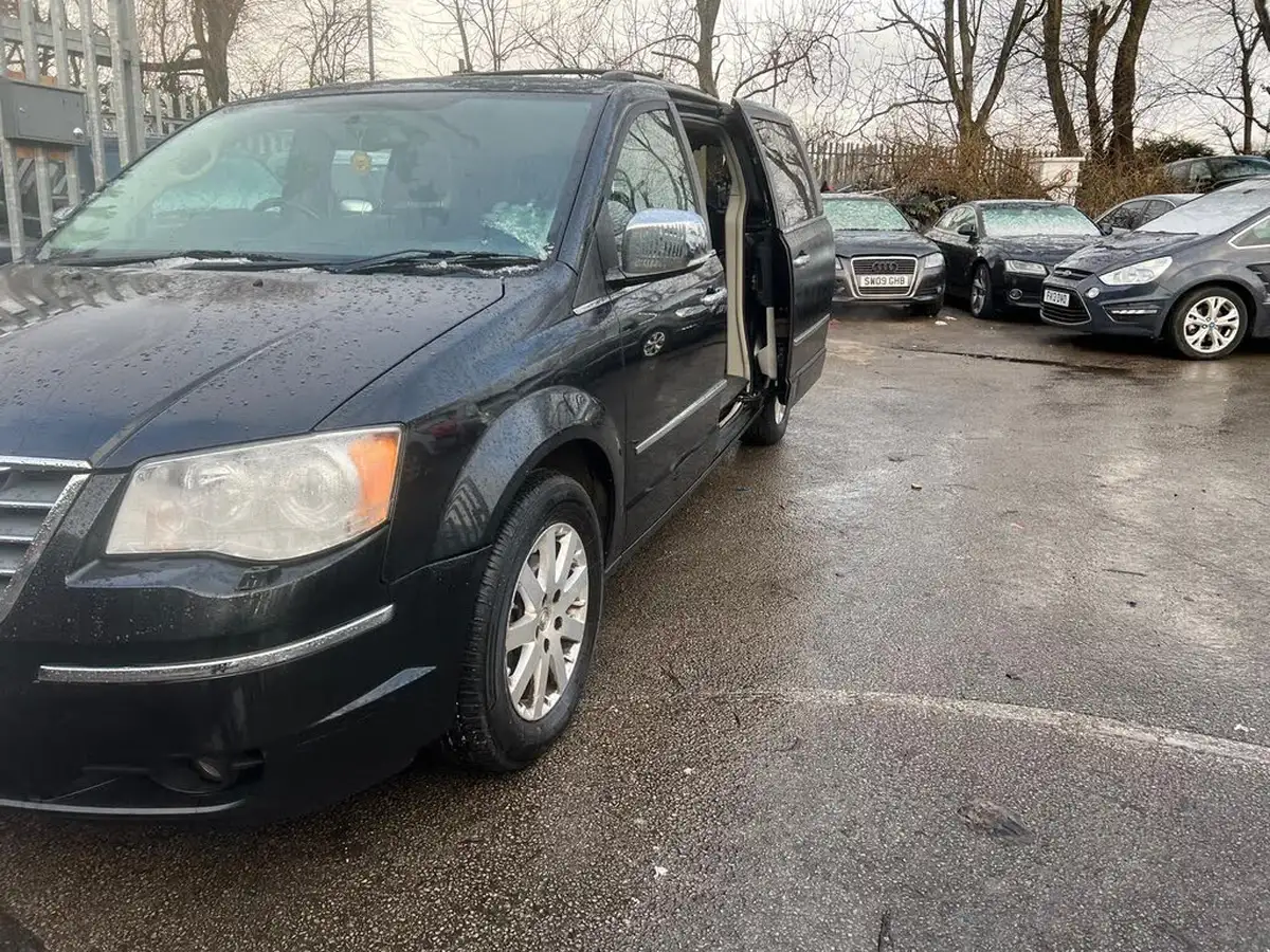 2010-chrysler-grand-voyager-28td-limited-2777cc-big-49