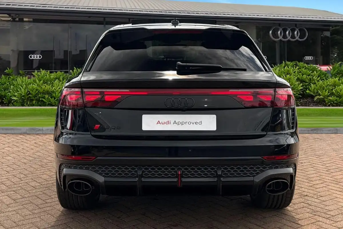 2025-audi-rs-q8-40-tfsi-carbon-vorsprung-big-3