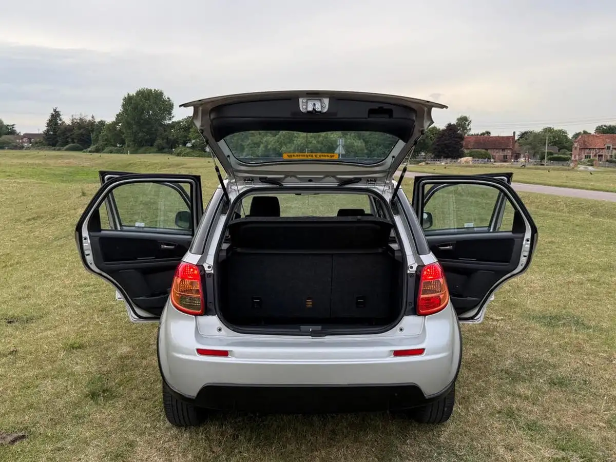 2007-suzuki-sx4-16-gl-big-27