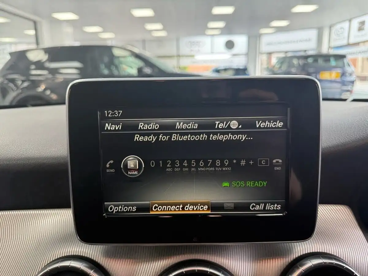2016-mercedes-benz-cla-21d-cla-200-sport-ss-coupe-4d-7g-dct-big-35