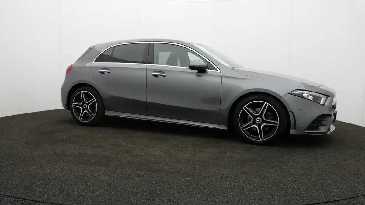 2019-mercedes-benz-a-class-big-42