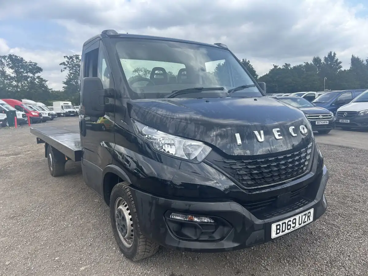 2019-iveco-daily-s-class-23td-35s14-3450-eu6-chassis-cab-hi-matic-big-0