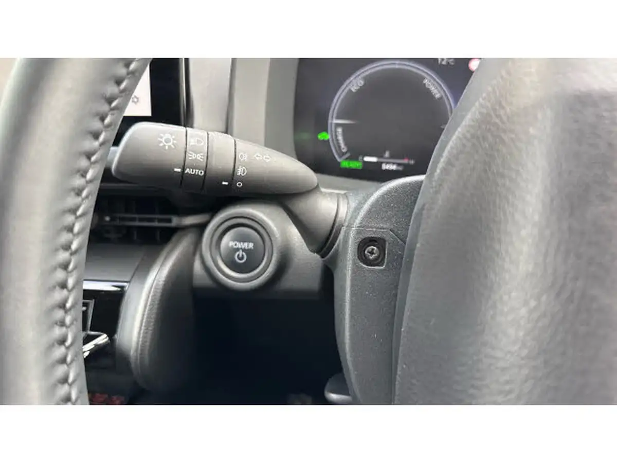 2024-toyota-c-hr-18-vvt-i-design-138bhp-big-28
