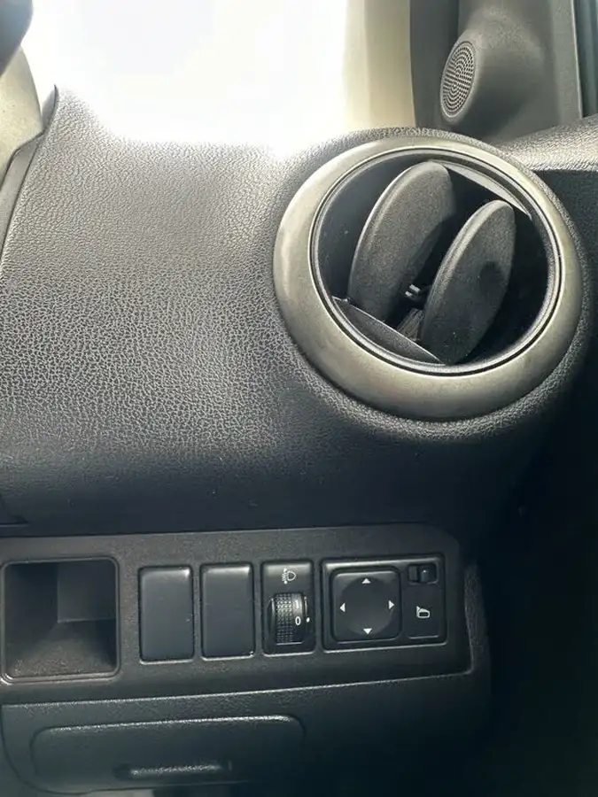 2008-nissan-note-14-acenta-big-20