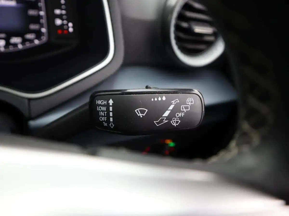 2024-seat-arona-10-tsi-xperience-lux-115ps-big-38