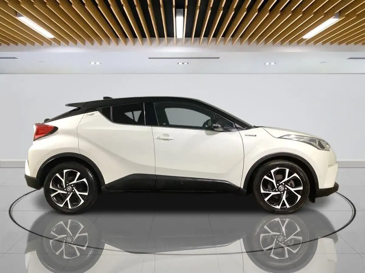 2018-toyota-c-hr-18-vvt-i-design-big-9