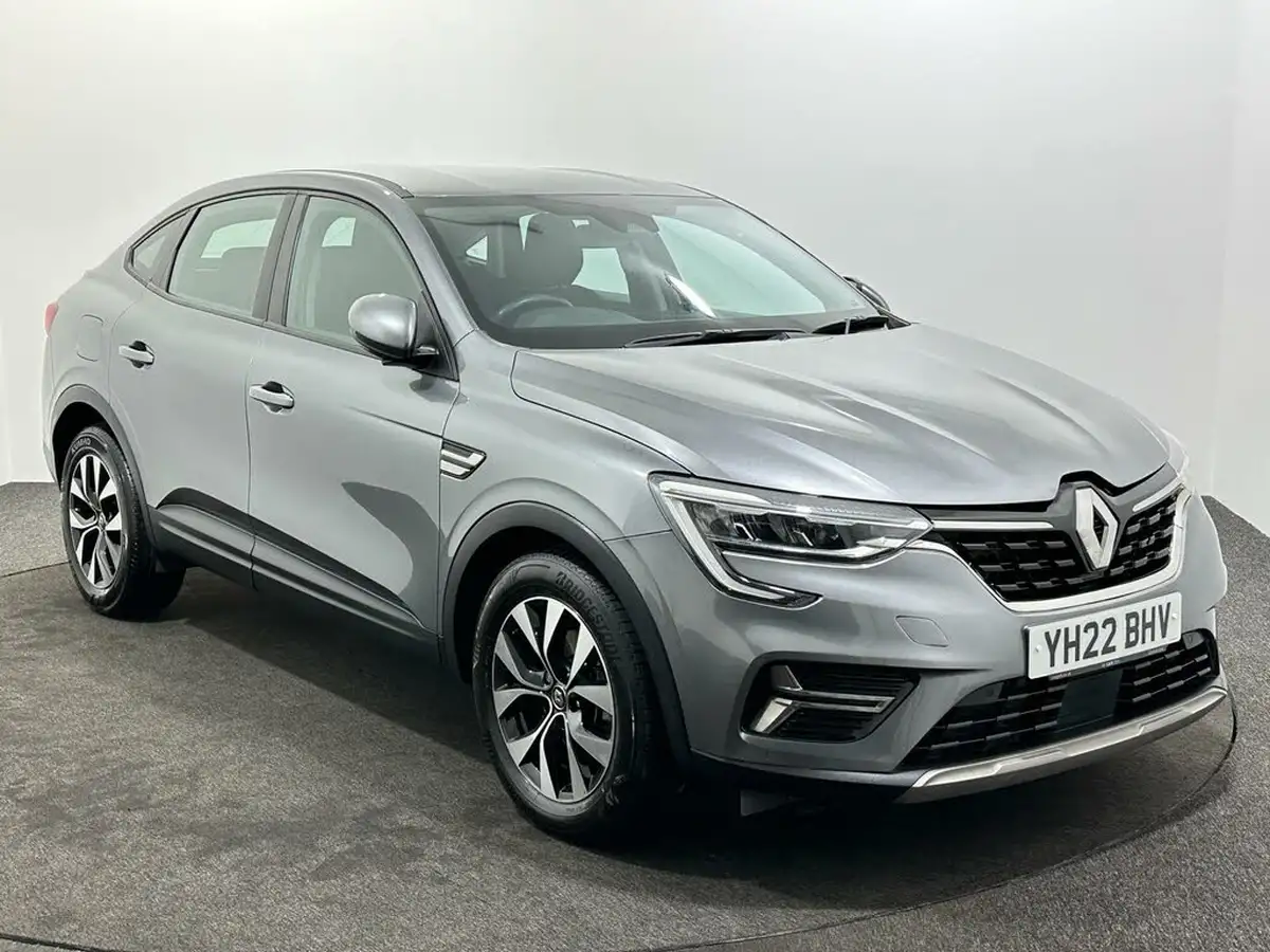 2022-renault-arkana-16-iconic-big-0