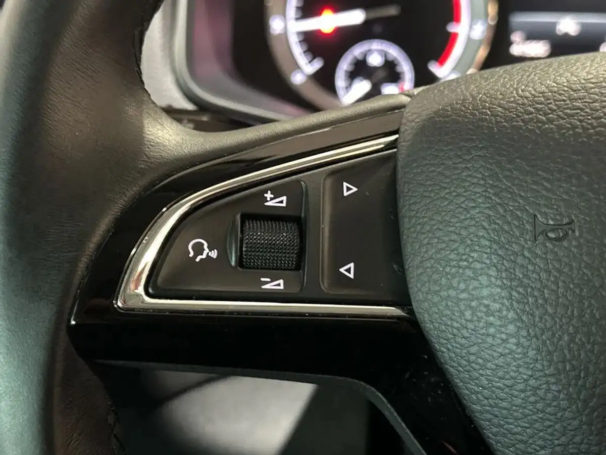 2020-skoda-karoq-15-tsi-se-l-big-15