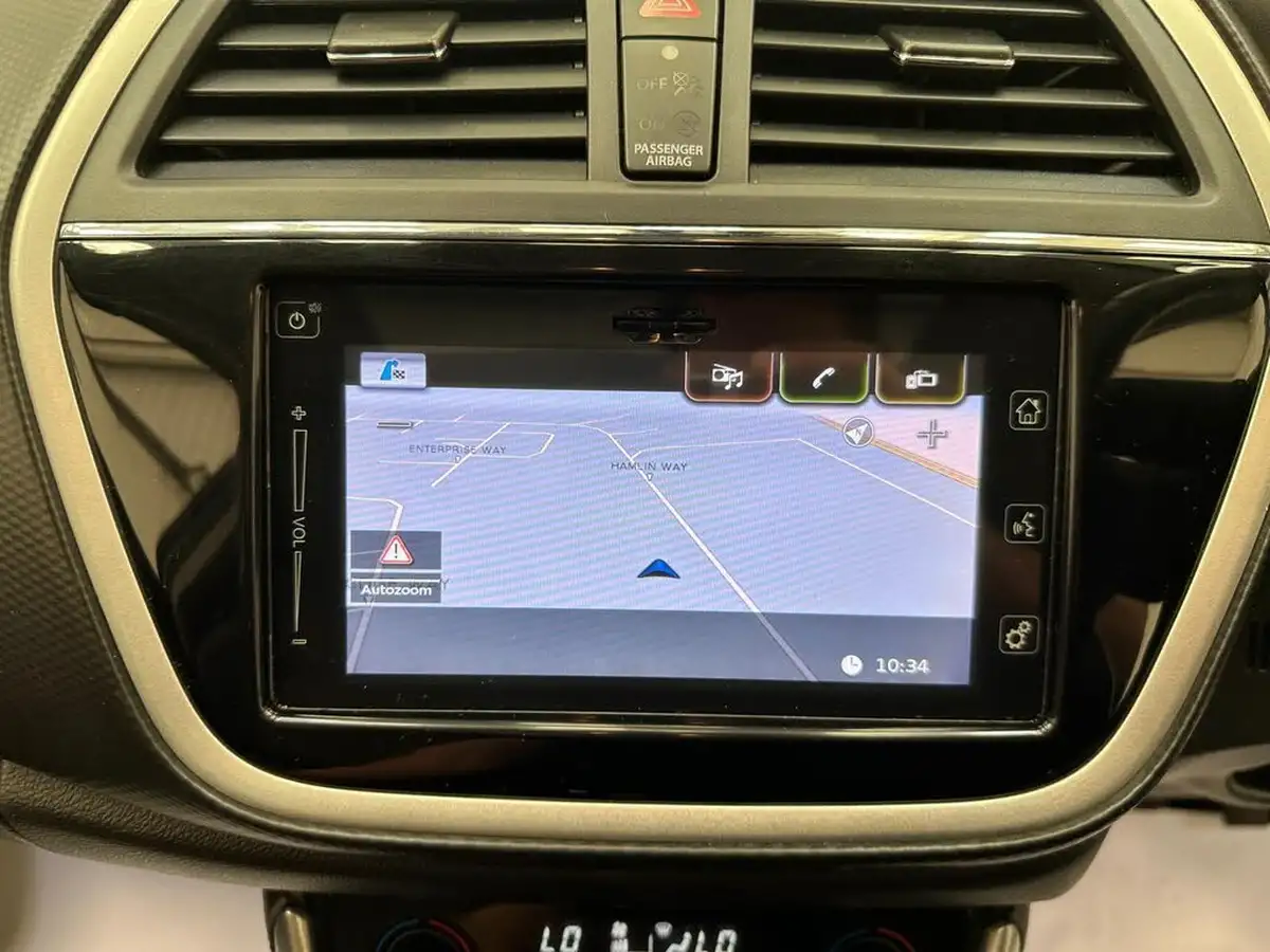 2016-suzuki-s-cross-16-sz5-big-8